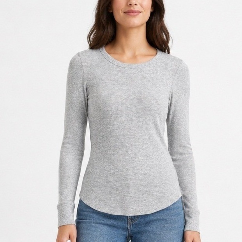 Gap Women Long Sleeve Waffle Knit Thermal Top Size S Grey Metallic Thread Seams